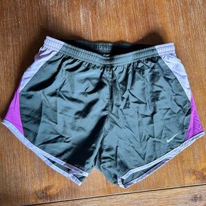 Nike Dri-Fit Women’s Tempo Shorts Lined Black and Purple